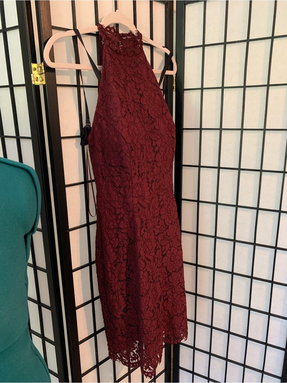 Women's Lace Halter Sheath Dress - Burgundy